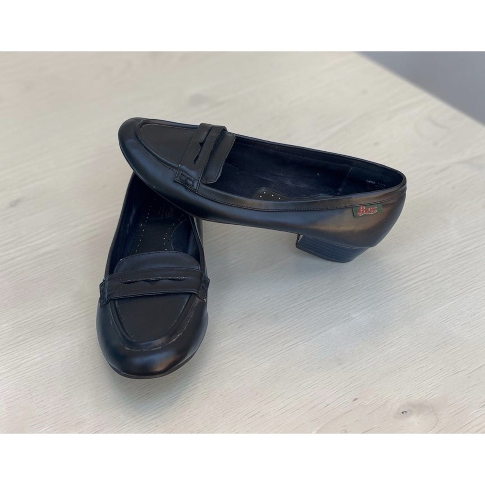 GH Bass Weejuns Dahna Women's Sz 9M  Black Faux Leather Slip On Penny Loafer
